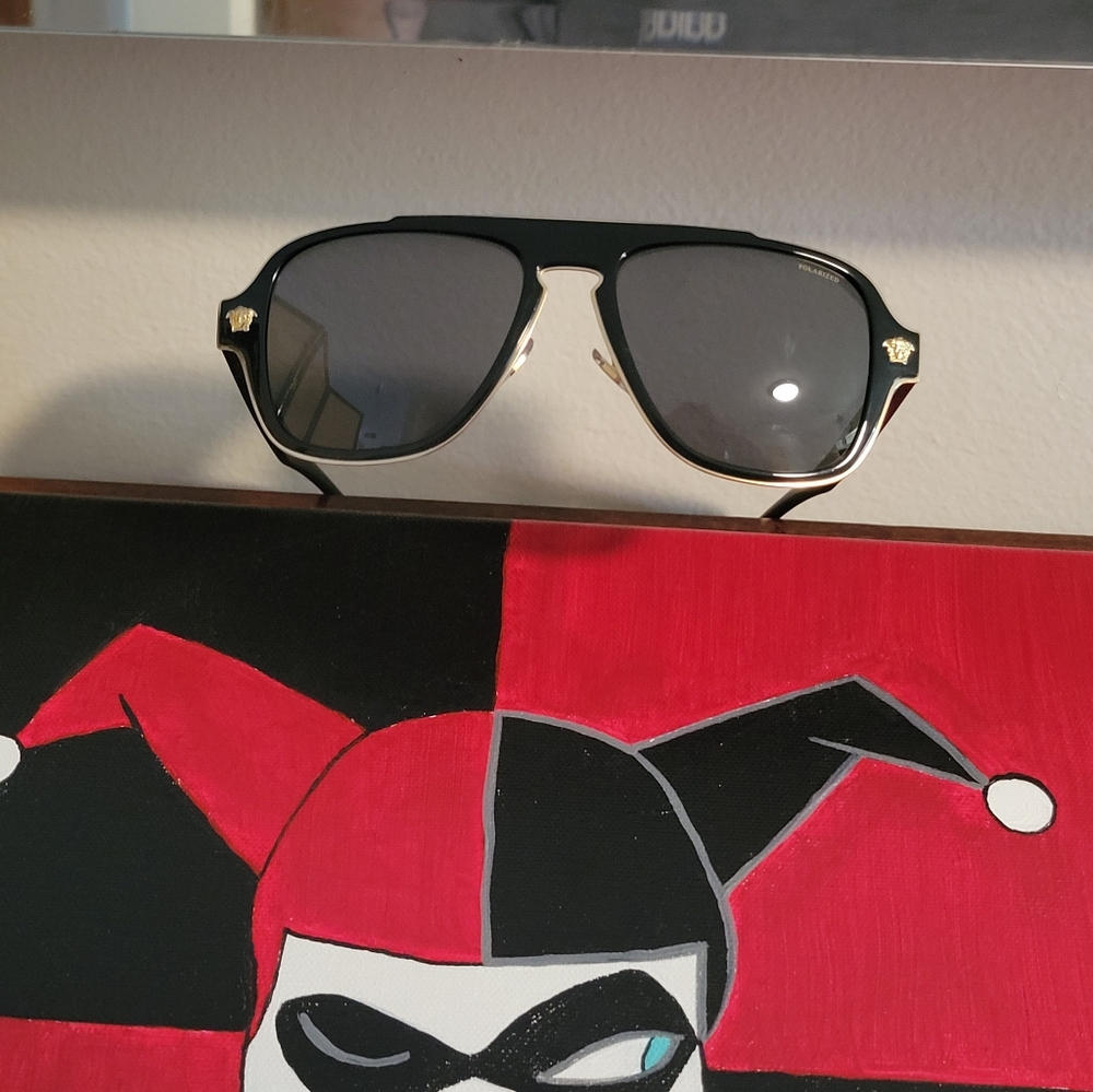 Sumglasses - Picture 7 of 7